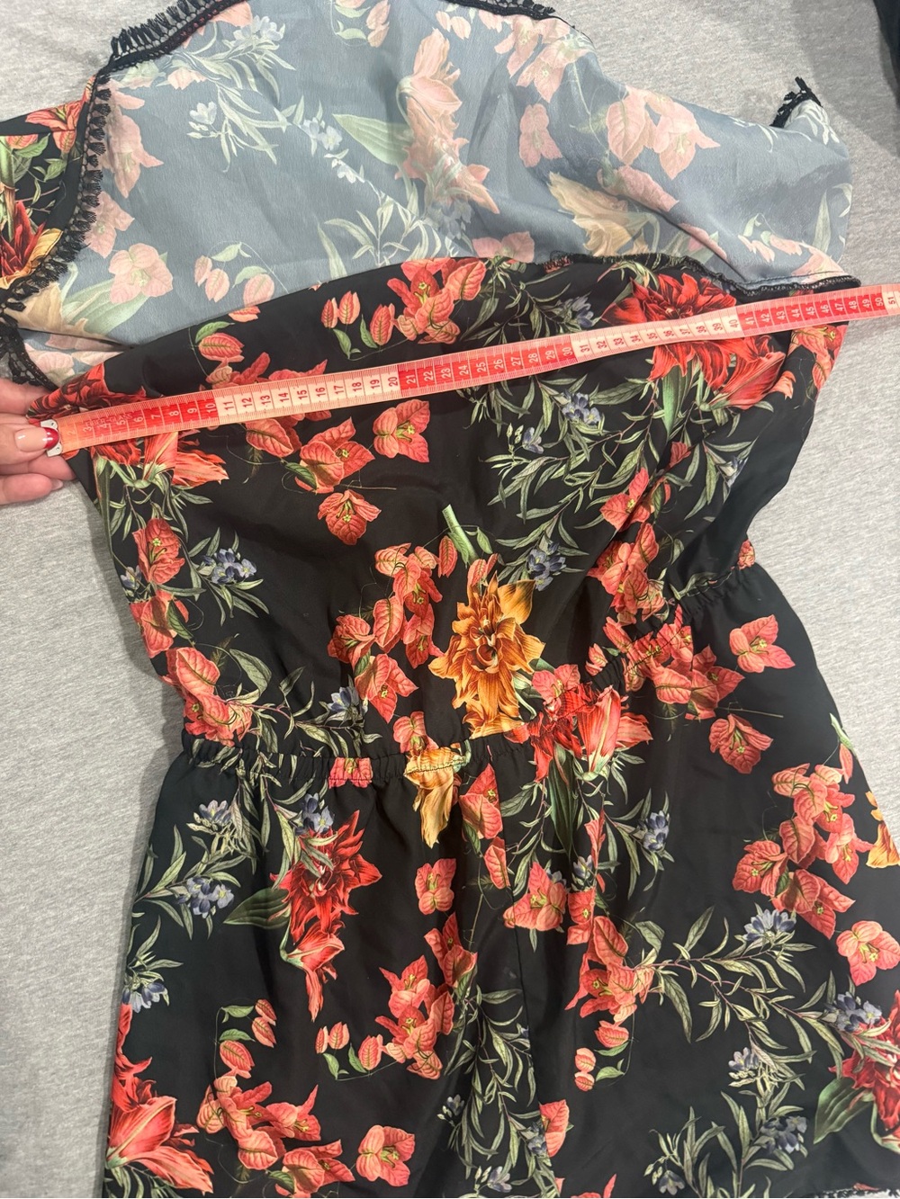 bebe Black One-Shoulder Floral Romper with Lace Trim - Picture 6 of 8